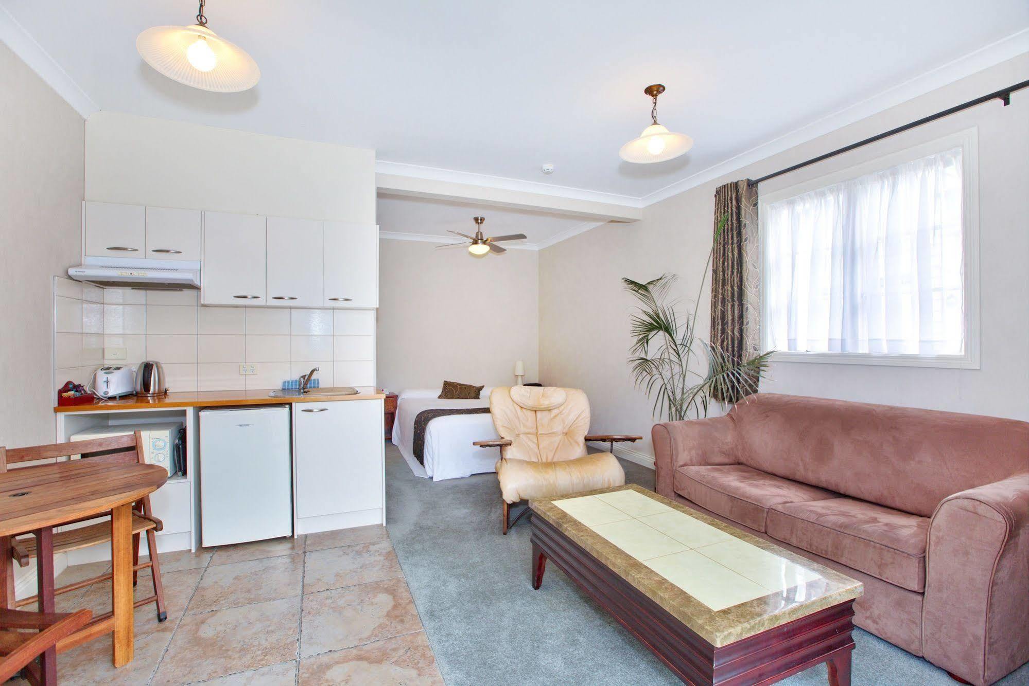 Warkworth Lodge *